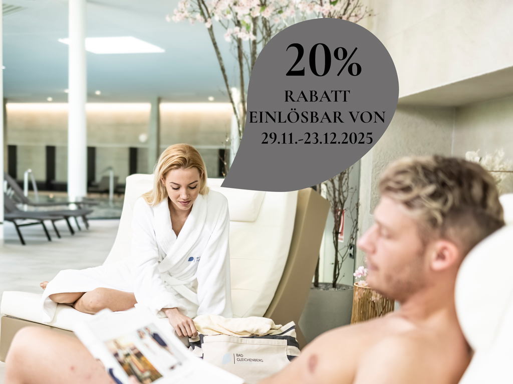 Paar in Der Therme der Ruhe Black-Week-Aktion 20%-Rabatt